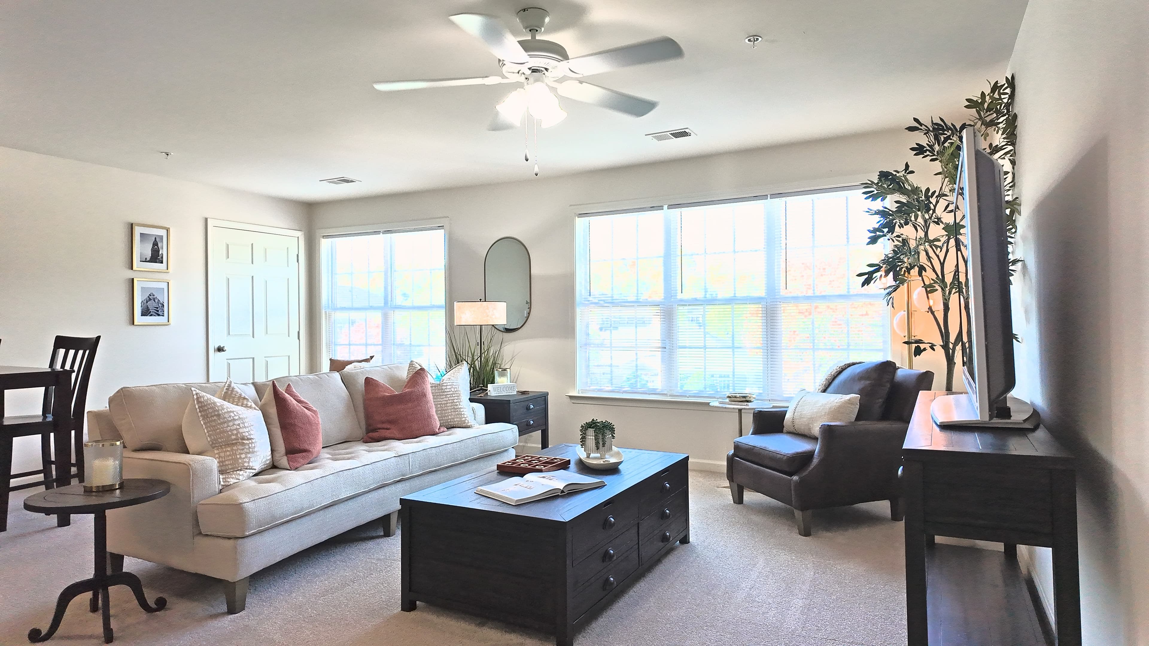 Spacious Living Rooms at The Pointe at Peters Creek
